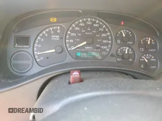 2002 Chevrolet Avalanche z VIN 3GNEC13TX2G136330, wystawiony jako Copart lot #50176365 z przebiegiem 274 177 mil mil oraz Szkody całkowita. Historia ofert i sprzedaży dostępna na DreamBid. Obrazek 9.