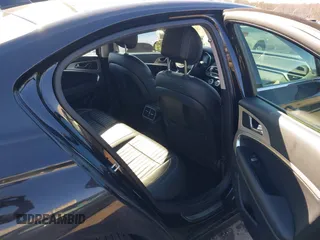 2019 Genesis G70 2.0T Advanced with VIN KMTG34LA0KU032218, listed as a IAAI auction lot 41527763 with 69,501 mi miles. Bid and sale history available at carsss.com. Image 8.