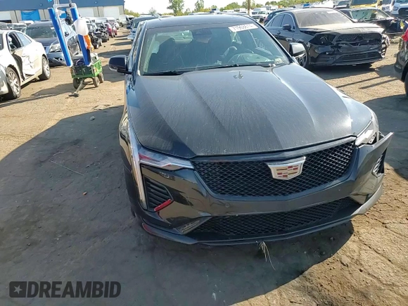 2022 Cadillac CT4-V z VIN 1G6DH5RL2N0121059, wystawiony jako Copart lot #71968614 z przebiegiem 55 049 mil mil oraz Szkody całkowita. Historia ofert i sprzedaży dostępna na DreamBid. Obrazek 11.