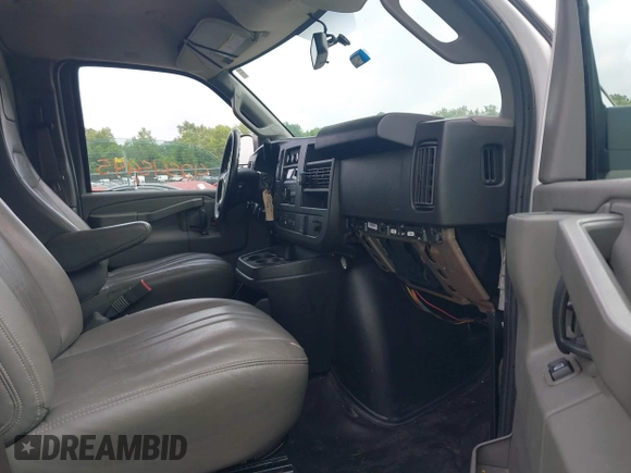 2019 Chevrolet Express Cargo with VIN 1GCWGAFP8K1196427, listed as a IAAI auction lot 42545445 with 141,592 mi miles and . Bid and sale history available at DreamBid. Image 5.