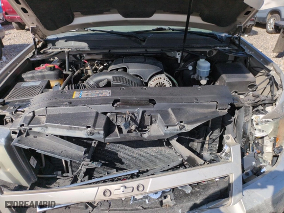 2009 Chevrolet Suburban LS with VIN 1GNFC16079R211582, listed as a Copart auction lot 50649205 with 258,057 mi miles and Salvage Title. Bid and sale history available at carsss.com. Image 11.