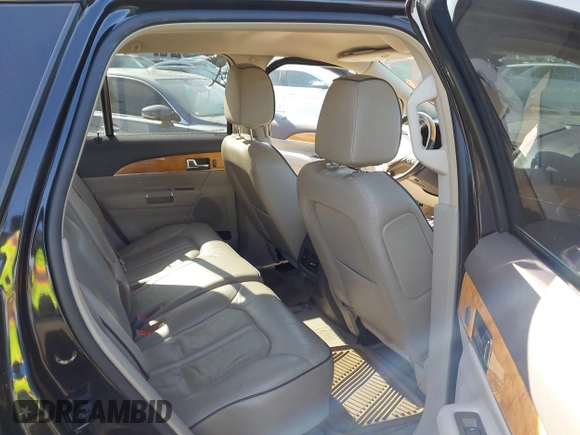 2013 Lincoln MKX with VIN 2LMDJ6JK9DBL47557, listed as a IAAI auction lot 41922605 with 246,964 mi miles. Bid and sale history available at carsss.com. Image 8.