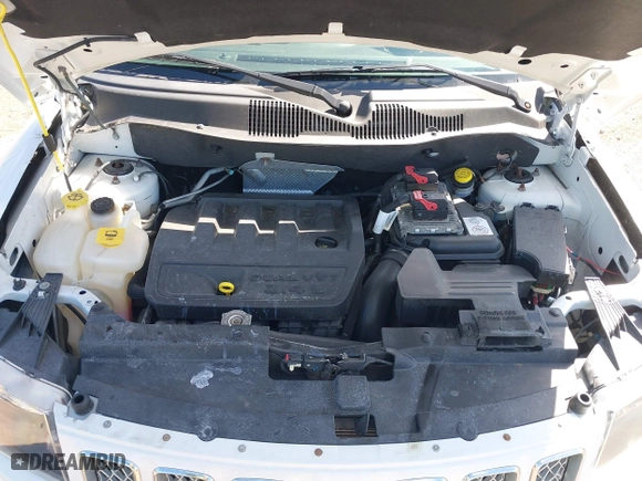 2016 Jeep Compass High Altitude Edition with VIN 1C4NJDEBXGD635864, listed as a IAAI auction lot 41895063 with 95,246 mi miles. Bid and sale history available at carsss.com. Image 10.