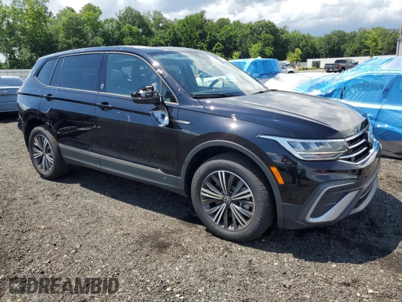 2024 Volkswagen Tiguan Wolfsburg Edition with VIN 3VVAB7AX2RM229276, listed as a Copart auction lot 60845445 with 859 mi miles and Salvage title. Bid and sale history available at DreamBid. Image 4.