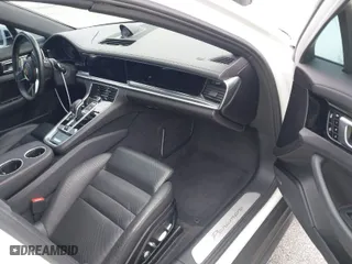 2019 Porsche Panamera with VIN WP0AA2A7XKL101251, listed as a IAAI auction lot 41720901 with 67,702 mi miles. Bid and sale history available at carsss.com. Image 5.