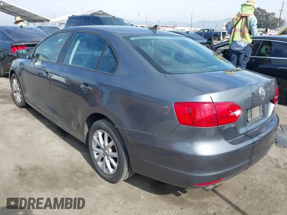 2012 Volkswagen Jetta SE with VIN 3VWDP7AJ6CM071389, listed as a IAAI auction lot 41437389 with 123,792 mi miles and . Bid and sale history available at DreamBid. Image 3.