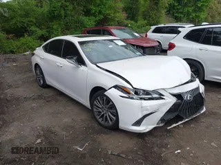2021 Lexus ES 350 z VIN 58ADZ1B11MU095688, wystawiony jako IAAI lot #42203770 z przebiegiem 33 264 mil mil oraz . Historia ofert i sprzedaży dostępna na DreamBid. Obrazek 1.