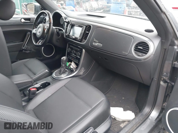 2019 Volkswagen Beetle S with VIN 3VW5DAAT6KM505210, listed as a IAAI auction lot 42084818 with 24 mi miles and . Bid and sale history available at DreamBid. Image 5.