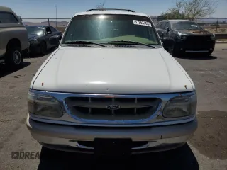 1998 Ford Explorer XL with VIN 1FMZU34E8WZB07901, listed as a Copart auction lot 57253765 with 340,508 mi miles and Clean title. Bid and sale history available at DreamBid. Image 5.