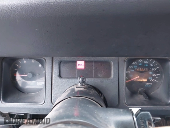 1992 Jeep Wrangler with VIN 2J4FY29S8NJ549602, listed as a IAAI auction lot 41471853 with 324,194 mi miles. Bid and sale history available at carsss.com. Image 7.