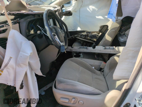 2018 Toyota Sienna LE Auto Access Seat with VIN 5TDKZ3DC8JS914225, listed as a Copart auction lot 60652575 with 66,303 mi miles and Salvage title. Bid and sale history available at DreamBid. Image 7.