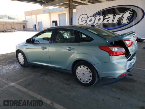 2012 Ford Focus SE with VIN 1FAHP3F23CL263018, listed as a Copart auction lot 55975335 with 167,823 mi miles and Salvage title. Bid and sale history available at DreamBid. Image 2.