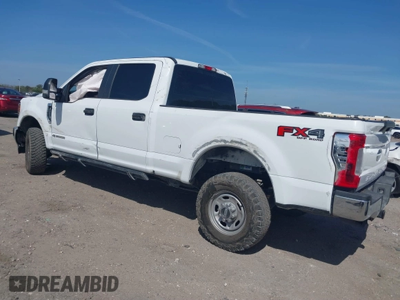 2017 Ford F-250 Lariat with VIN 1FT7W2BT2HED84443, listed as a IAAI auction lot 41647802 with 204,334 mi miles and . Bid and sale history available at DreamBid. Image 3.
