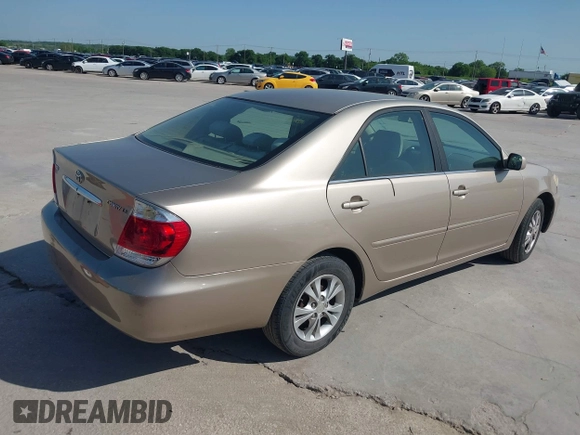 2006 Toyota Camry STD with VIN 4T1BE30K76U704819, listed as a IAAI auction lot 42021982 with 264,934 mi miles and . Bid and sale history available at carsss.com. Image 4.