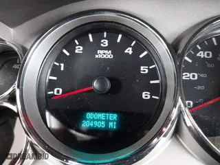 2007 Chevrolet Silverado 1500 LT w/1LT with VIN 3GCEC13027G511536, listed as a IAAI auction lot 41637646 with 204,905 mi miles. Bid and sale history available at carsss.com. Image 7.