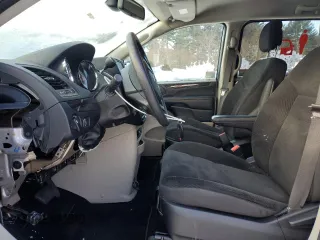 2019 Dodge Grand Caravan SE with VIN 2C4RDGBG8KR704535, listed as a Copart auction lot 42096825 with 51,060 mi miles and Salvage Title. Bid and sale history available at DreamBid. Image 7.