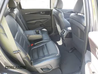 2019 Kia Sorento EX V6 with VIN 5XYPH4A55KG457294, listed as a IAAI auction lot 41641756 with 104,388 mi miles. Bid and sale history available at carsss.com. Image 8.