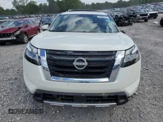 2024 Nissan Pathfinder Platinum z VIN 5N1DR3DG4RC235587, wystawiony jako Copart lot #55989855 z przebiegiem 22 214 mil mil oraz Szkoda całkowita • Salvage title. Historia ofert i sprzedaży dostępna na DreamBid. Obrazek 5.