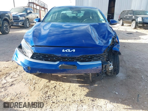 2024 Kia Forte LXS with VIN 3KPF24AD2RE749898, listed as a IAAI auction lot 41620623 with 4,378 mi miles and . Bid and sale history available at DreamBid. Image 17.