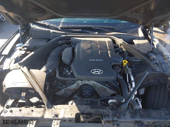 2015 Hyundai Genesis 3.8L with VIN KMHGN4JE1FU073697, listed as a IAAI auction lot 41743060 with 104,938 mi miles. Bid and sale history available at carsss.com. Image 10.
