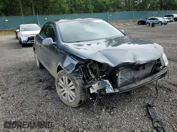 2008 Volkswagen Eos Turbo z VIN WVWBA71F78V037336, wystawiony jako Copart lot #49514235 z przebiegiem 145 204 mil mil oraz Szkoda całkowita • Salvage title. Historia ofert i sprzedaży dostępna na DreamBid. Obrazek 10.