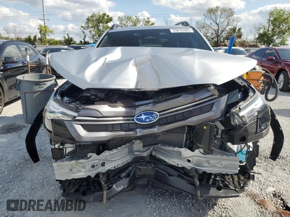 2025 Subaru Forester Premium with VIN JF2SLDDC9SH542604, listed as a Copart auction lot 53816305 with 440 mi miles and Salvage title. Bid and sale history available at DreamBid. Image 5.