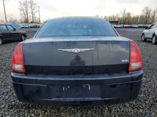 2005 Chrysler 300 with VIN 2C3JA43R75H169166, listed as a Copart auction lot 84252574 with 181,634 mi miles and Salvage Title. Bid and sale history available at carsss.com. Image 6.