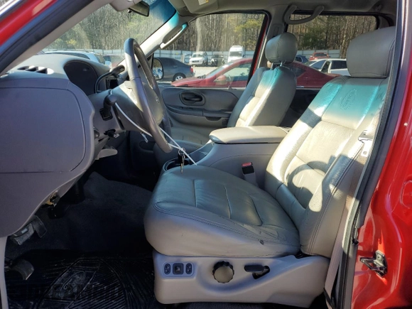 2002 Ford F-150 XLT with VIN 1FTRW08L92KD88745, listed as a Copart auction lot 41397555 with 211,116 mi miles and Salvage Title. Bid and sale history available at carsss.com. Image 7.