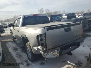 2007 Chevrolet Silverado 1500 LT w/1LT with VIN 2GCEC13C071725623, listed as a Copart auction lot 42019525 with 174,167 mi miles and Salvage Title. Bid and sale history available at carsss.com. Image 2.