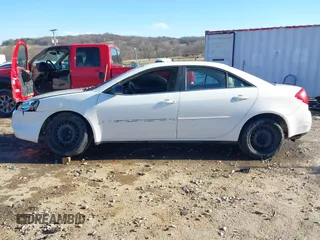 2007 Pontiac G6 1SV Value Leader with VIN 1G2ZF58B174212339, listed as a IAAI auction lot 41607039 with 144,836 mi miles. Bid and sale history available at carsss.com. Image 14.