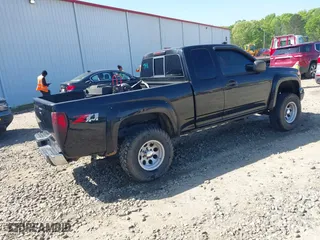 2005 Chevrolet Colorado LS Z71 with VIN 1GCDT196058143772, listed as a IAAI auction lot 41956514 with 1 mi miles. Bid and sale history available at carsss.com. Image 4.