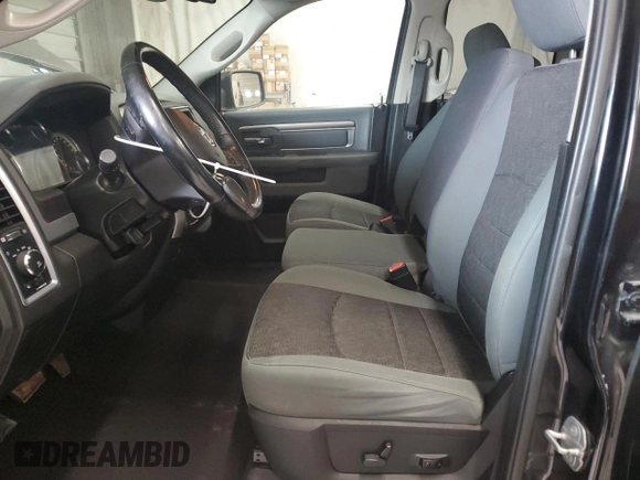2018 Ram 1500 Big Horn z VIN 1C6RR7GT1JS348540, wystawiony jako Copart lot #45949555 z przebiegiem 88 987 mil mil oraz Szkoda całkowita • Salvage title. Historia ofert i sprzedaży dostępna na DreamBid. Obrazek 7.