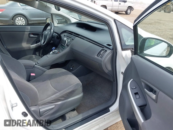 2010 Toyota Prius II with VIN JTDKN3DU9A0194201, listed as a IAAI auction lot 42134987 with 264,115 mi miles. Bid and sale history available at carsss.com. Image 5.