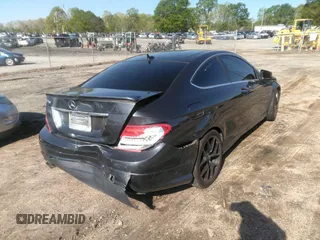 2014 Mercedes-Benz C 250 с VIN WDDGJ4HB0EG255759, выставлен на аукционе IAAI как лот 41967935 с пробегом 146 275 миль миль и . История ставок и продаж доступна на DreamBid. Изображение 4.