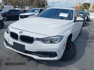 2018 BMW 3 Series 320i with VIN WBA8A9C5XJAH12264, listed as a IAAI auction lot 41947856 with 108,785 mi miles. Bid and sale history available at carsss.com. Image 17.