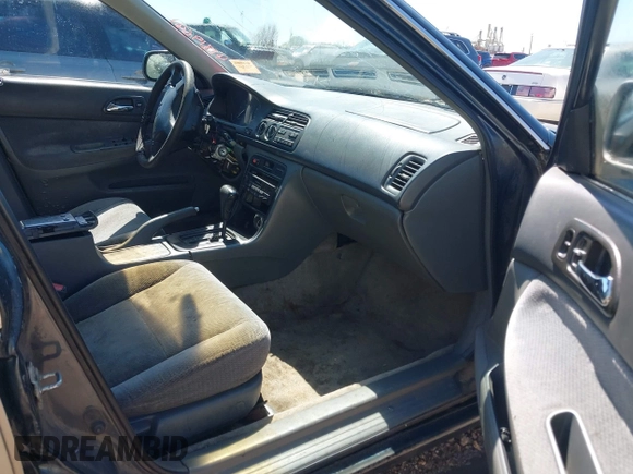1997 Honda Accord LX with VIN 1HGCD5636VA041493, listed as a IAAI auction lot 41819641 with 201,308 mi miles and . Bid and sale history available at carsss.com. Image 5.