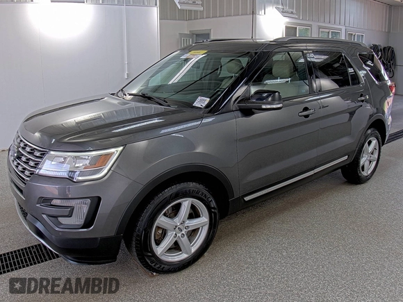 2017 Ford Explorer XLT z VIN 1FM5K8D89HGD08040, wystawiony jako IAAI lot #42516623 z przebiegiem 50 937 mil mil oraz . Historia ofert i sprzedaży dostępna na DreamBid. Obrazek 35.