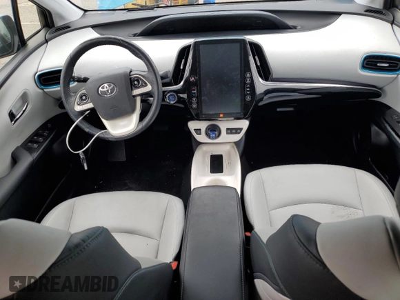 2017 Toyota Prius Plus z VIN JTDKARFP6H3011335, wystawiony jako Copart lot #54953405 z przebiegiem 68 502 mil mil oraz Szkoda całkowita • Salvage title. Historia ofert i sprzedaży dostępna na DreamBid. Obrazek 8.