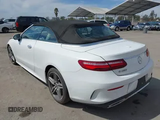 2019 Mercedes-Benz E-Class E 450 with VIN WDD1K6HB6KF082992, listed as a IAAI auction lot 32447280 with 0 mi miles. Bid and sale history available at carsss.com. Image 3.