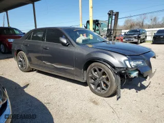 2021 Chrysler 300 with VIN 2C3CCABGXMH523570, listed as a Copart auction lot 47322635 with 96,424 mi miles and Clean Title. Bid and sale history available at carsss.com. Image 4.