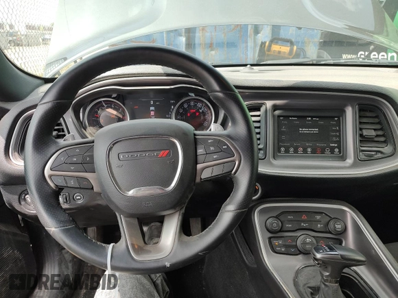 2019 Dodge Challenger R/T z VIN 2C3CDZBT8KH524707, wystawiony jako Copart lot #59381215 z przebiegiem 20 771 mil mil oraz Szkoda całkowita • Salvage title. Historia ofert i sprzedaży dostępna na DreamBid. Obrazek 9.