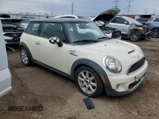 2011 MINI Hardtop S with VIN WMWSV3C50BTY22301, listed as a Copart auction lot 54020975 with 196,707 mi miles and Clean Title. Bid and sale history available at DreamBid. Image 4.