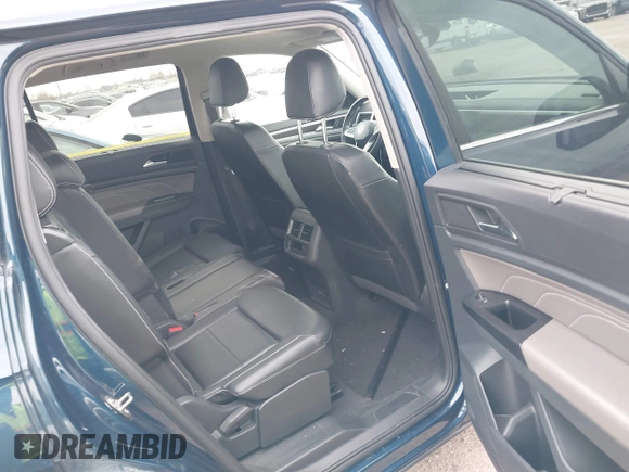 2021 Volkswagen Atlas SE z VIN 1V2JR2CA3MC555490, wystawiony jako IAAI lot #41286240 z przebiegiem 89 435 mil mil oraz . Historia ofert i sprzedaży dostępna na DreamBid. Obrazek 8.