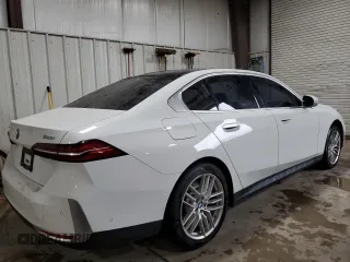 2024 BMW 5 Series 530i xDrive с VIN WBA53FJ08RCP95113, выставлен на аукционе Copart как лот 51793015 с пробегом Не указан миль и Списание • Salvage title. История ставок и продаж доступна на DreamBid. Изображение 3.