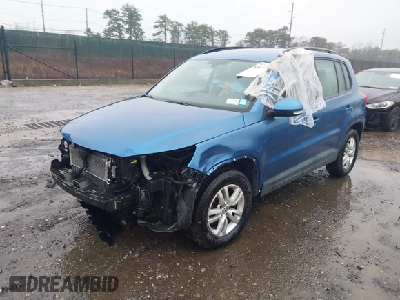 2017 Volkswagen Tiguan S with VIN WVGBV7AX8HK009247, listed as a IAAI auction lot 41346498 with 190,952 mi miles and . Bid and sale history available at DreamBid. Image 19.