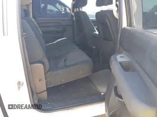 2010 GMC Sierra 1500 SLE z VIN 3GTRCVE07AG168378, wystawiony jako IAAI lot #41648188 z przebiegiem Nie podano mil oraz . Historia ofert i sprzedaży dostępna na DreamBid. Obrazek 8.