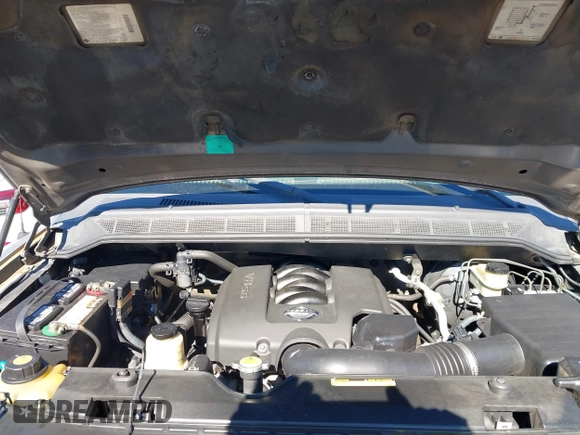 2004 Nissan Titan LE with VIN 1N6AA07A04N552555, listed as a IAAI auction lot 41574888 with 331,574 mi miles and . Bid and sale history available at DreamBid. Image 10.