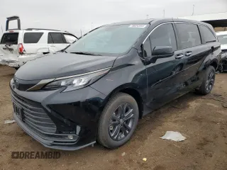 2024 Toyota Sienna LE with VIN 5TDCSKFC6RS110338, listed as a Copart auction lot 78694384 with 12,770 mi miles and Salvage Title. Bid and sale history available at carsss.com. Image 1.