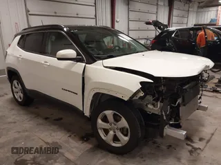 2019 Jeep Compass Latitude with VIN 3C4NJDBB0KT834607, listed as a IAAI auction lot 41932794 with 74,694 mi miles. Bid and sale history available at carsss.com. Image 1.