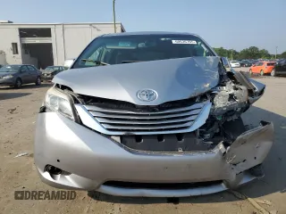 2016 Toyota Sienna XLE z VIN 5TDYK3DC2GS756021, wystawiony jako Copart lot #60636705 z przebiegiem 124 142 mil mil oraz Szkoda całkowita • Salvage title. Historia ofert i sprzedaży dostępna na DreamBid. Obrazek 5.
